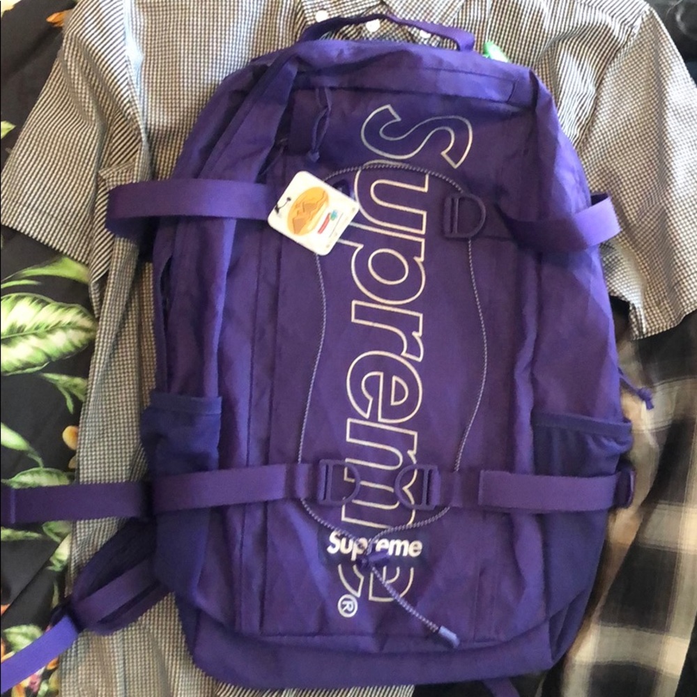 Supreme back pack purple. Stock X verified.